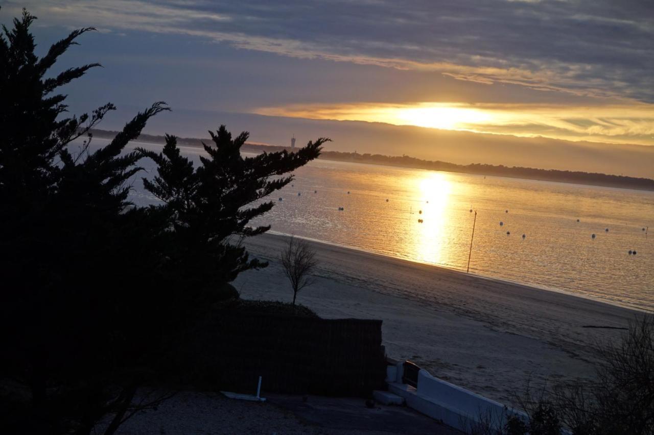 Appartement Arcachon Perreire Premiere Ligne Les Pieds Dans L Eau Vue Magnifique Sur Le Bassin Luaran gambar