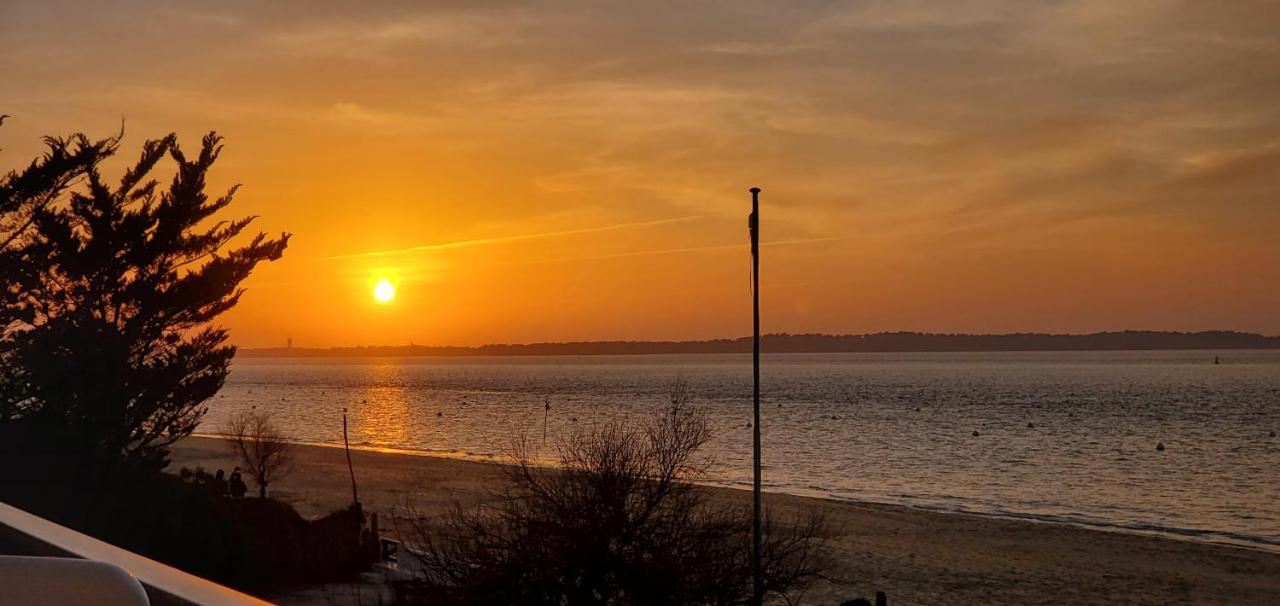 Appartement Arcachon Perreire Premiere Ligne Les Pieds Dans L Eau Vue Magnifique Sur Le Bassin Luaran gambar